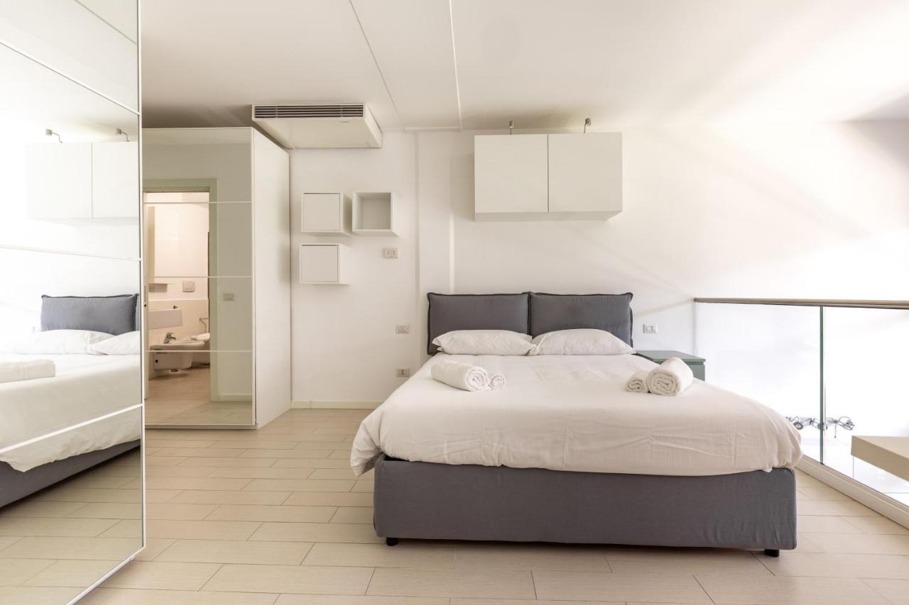 Apartmán Elegant Loft With Balcony! Milán Exteriér fotografie