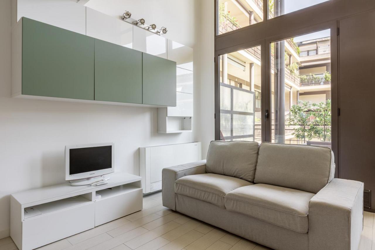 Apartmán Elegant Loft With Balcony! Milán Exteriér fotografie